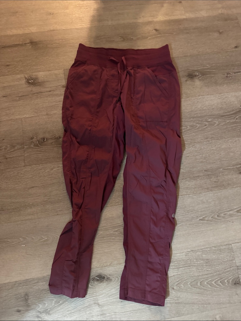 Lululemon Women’s Maroon Drawstring Jogger Pants